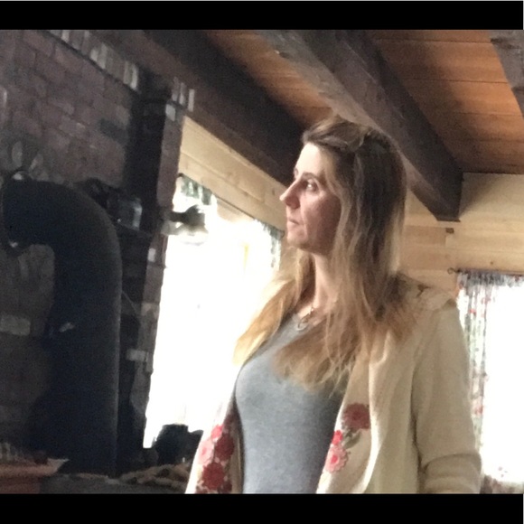 Klinka’s Kloset - Picture 2 of 13